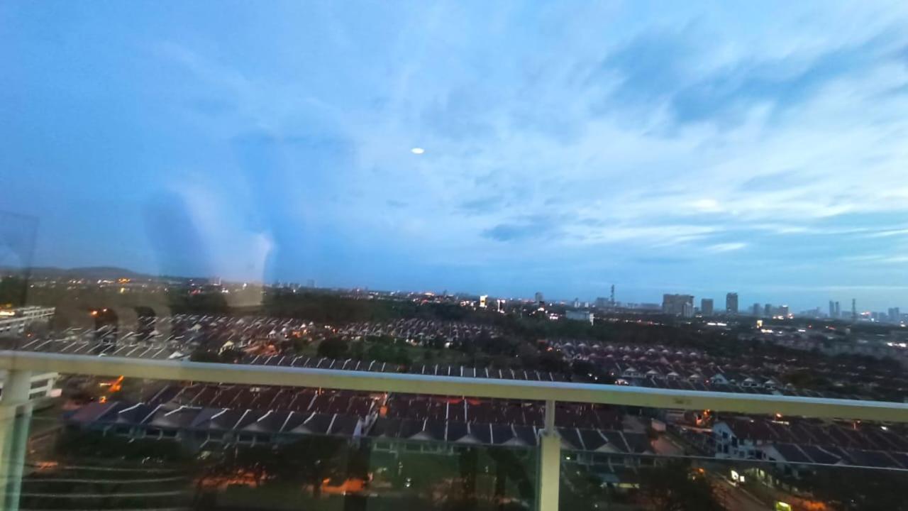 Palazio Condo جوهر بهرو المظهر الخارجي الصورة